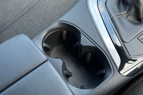 60 of 67 for PEUGEOT 3008 1.2 PureTech GT Line Euro 6 (s/s) 5dr