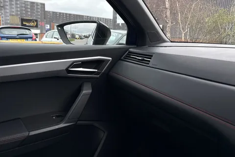 31 of 40 for SEAT Ibiza 1.0 TSI FR Sport Euro 6 (s/s) 5dr GPF