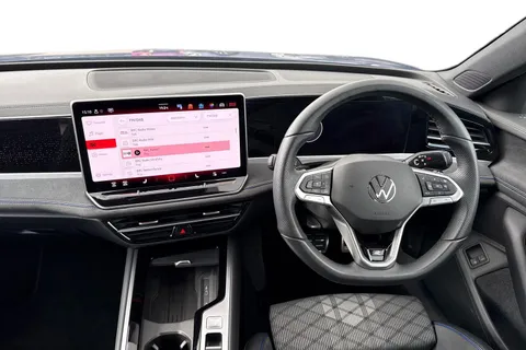 KY74WKZ Volkswagen Passat 1.5 TSI eHybrid 204PS R-Line 5dr DSG Thumbnail #19