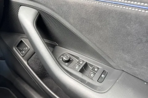 KY74WKZ Volkswagen Passat 1.5 TSI eHybrid 204PS R-Line 5dr DSG Thumbnail #22