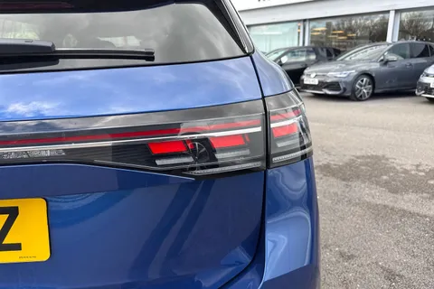 KY74WKZ Volkswagen Passat 1.5 TSI eHybrid 204PS R-Line 5dr DSG Thumbnail #27