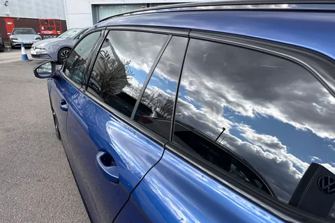 KY74WKZ Volkswagen Passat 1.5 TSI eHybrid 204PS R-Line 5dr DSG Thumbnail #37