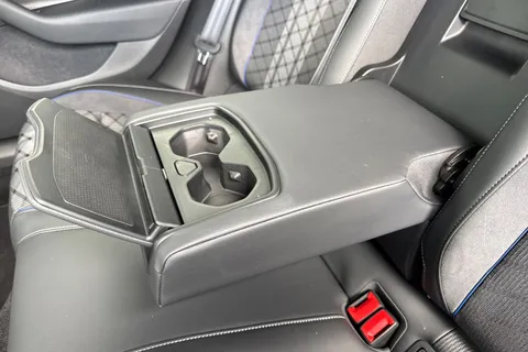 KY74WKZ Volkswagen Passat 1.5 TSI eHybrid 204PS R-Line 5dr DSG Thumbnail #41