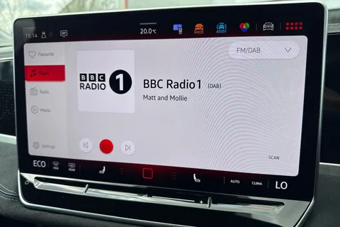 KY74WKZ Volkswagen Passat 1.5 TSI eHybrid 204PS R-Line 5dr DSG Thumbnail #54