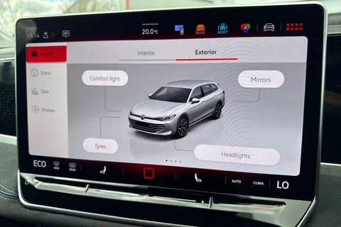 KY74WKZ Volkswagen Passat 1.5 TSI eHybrid 204PS R-Line 5dr DSG Thumbnail #57