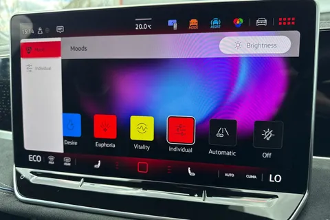 KY74WKZ Volkswagen Passat 1.5 TSI eHybrid 204PS R-Line 5dr DSG Thumbnail #58