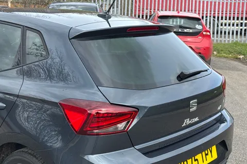 8 of 40 for SEAT Ibiza 1.0 TSI FR Euro 6 (s/s) 5dr