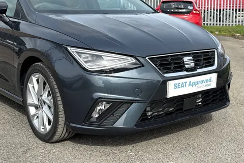 9 of 40 for SEAT Ibiza 1.0 TSI FR Euro 6 (s/s) 5dr