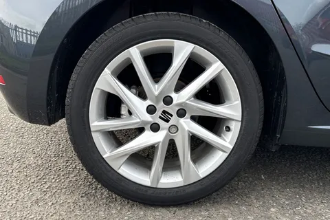 12 of 40 for SEAT Ibiza 1.0 TSI FR Euro 6 (s/s) 5dr