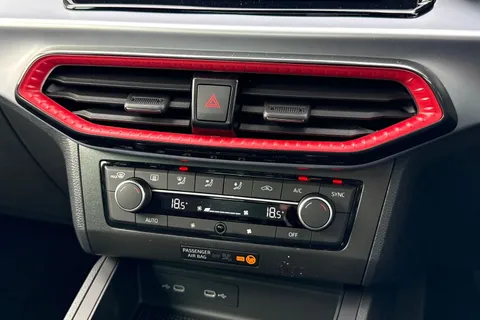 22 of 40 for SEAT Ibiza 1.0 TSI FR Euro 6 (s/s) 5dr