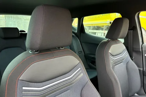 24 of 40 for SEAT Ibiza 1.0 TSI FR Euro 6 (s/s) 5dr