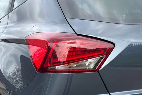 26 of 40 for SEAT Ibiza 1.0 TSI FR Euro 6 (s/s) 5dr