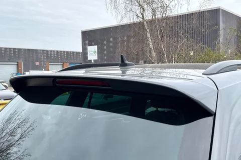 DA21WFP Volkswagen Tiguan 2.0 TDI R-Line DSG Euro 6 (s/s) 5dr Thumbnail #27