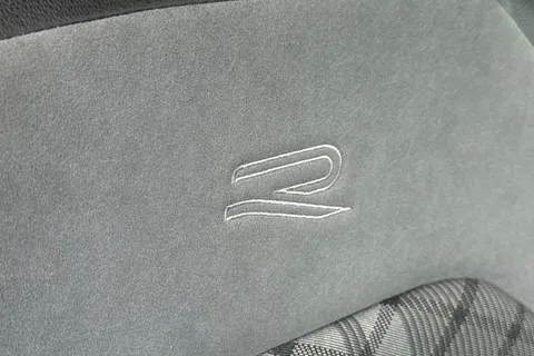 DA21WFP Volkswagen Tiguan 2.0 TDI R-Line DSG Euro 6 (s/s) 5dr Thumbnail #33