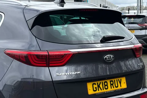 GK18RUY Kia Sportage 1.6 T-GDi GT-Line S DCT AWD Euro 6 5dr Thumbnail #9