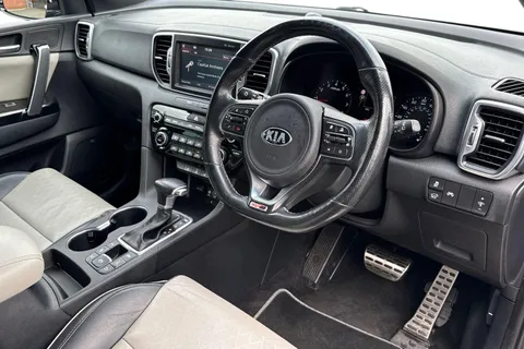 GK18RUY Kia Sportage 1.6 T-GDi GT-Line S DCT AWD Euro 6 5dr Thumbnail #15