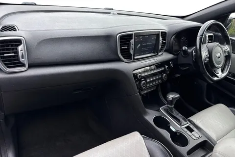 GK18RUY Kia Sportage 1.6 T-GDi GT-Line S DCT AWD Euro 6 5dr Thumbnail #16