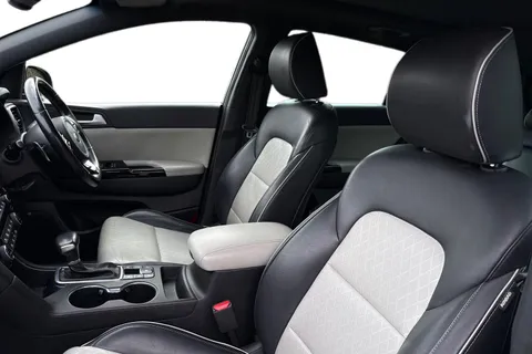 GK18RUY Kia Sportage 1.6 T-GDi GT-Line S DCT AWD Euro 6 5dr Thumbnail #17