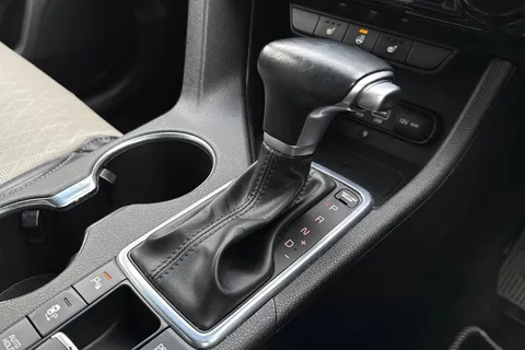 GK18RUY Kia Sportage 1.6 T-GDi GT-Line S DCT AWD Euro 6 5dr Thumbnail #24