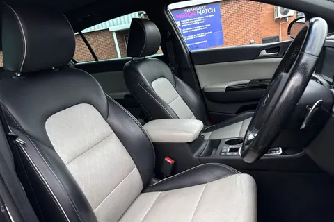GK18RUY Kia Sportage 1.6 T-GDi GT-Line S DCT AWD Euro 6 5dr Thumbnail #25