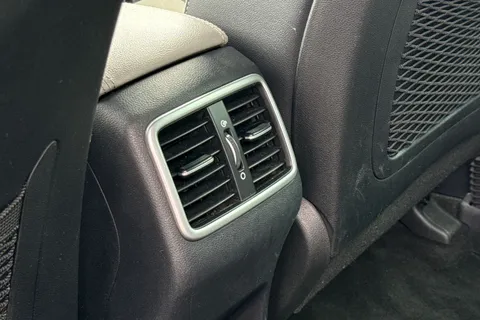 GK18RUY Kia Sportage 1.6 T-GDi GT-Line S DCT AWD Euro 6 5dr Thumbnail #40