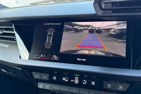 33 of 58 for Audi RS 3 RS 3 Sportback Carbon Black 400 PS S tronic