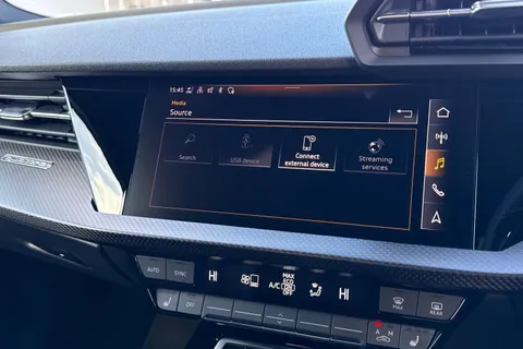 39 of 58 for Audi RS 3 RS 3 Sportback Carbon Black 400 PS S tronic