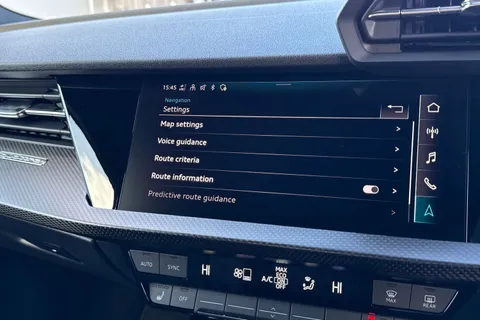 42 of 58 for Audi RS 3 RS 3 Sportback Carbon Black 400 PS S tronic