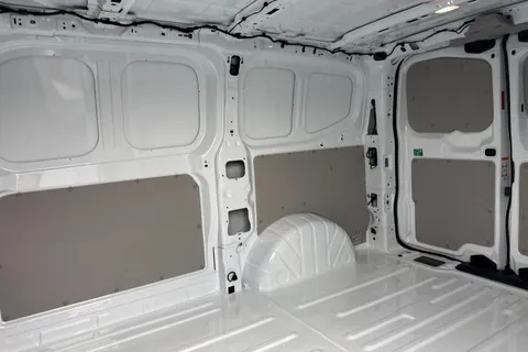 MF26ETO Volkswagen Transporter 2.0 TDI 110 Commerce Van Thumbnail #14