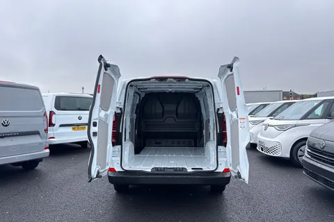 MF26ETO Volkswagen Transporter 2.0 TDI 110 Commerce Van Thumbnail #32