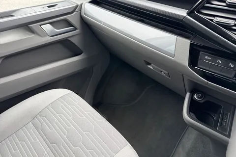 20 of 61 for VOLKSWAGEN CALIFORNIA 2.0 TDI Ocean 204 4dr 4MOTION DSG