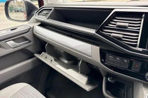 44 of 61 for VOLKSWAGEN CALIFORNIA 2.0 TDI Ocean 204 4dr 4MOTION DSG