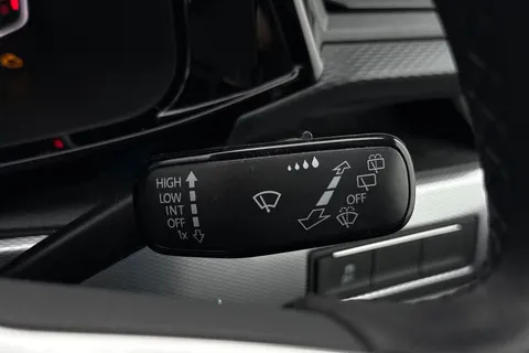 51 of 61 for VOLKSWAGEN CALIFORNIA 2.0 TDI Ocean 204 4dr 4MOTION DSG