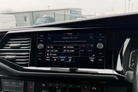 53 of 61 for VOLKSWAGEN CALIFORNIA 2.0 TDI Ocean 204 4dr 4MOTION DSG