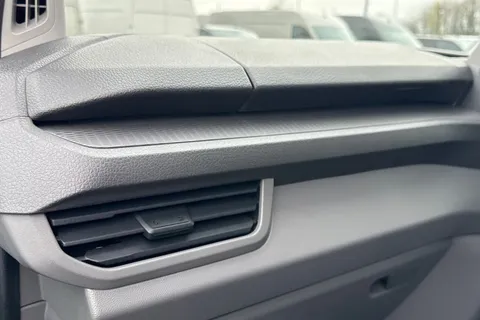 MF26ENH Volkswagen Transporter SWB 150PS manual Thumbnail #27