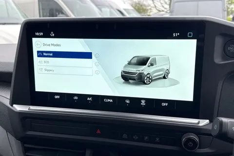 MF26ENH Volkswagen Transporter SWB 150PS manual Thumbnail #35