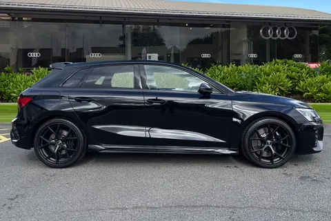 3 of 66 for Audi RS 3 RS 3 Sportback Carbon Black 400 PS S tronic