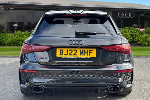 4 of 66 for Audi RS 3 RS 3 Sportback Carbon Black 400 PS S tronic
