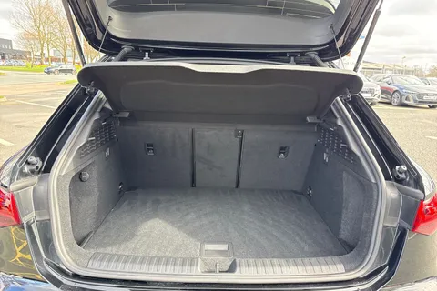 7 of 66 for Audi RS 3 RS 3 Sportback Carbon Black 400 PS S tronic