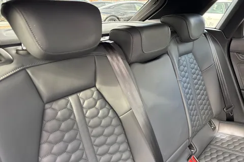 19 of 66 for Audi RS 3 RS 3 Sportback Carbon Black 400 PS S tronic