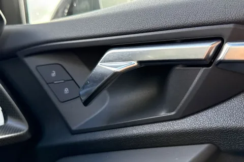 21 of 66 for Audi RS 3 RS 3 Sportback Carbon Black 400 PS S tronic