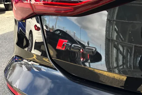 30 of 66 for Audi RS 3 RS 3 Sportback Carbon Black 400 PS S tronic