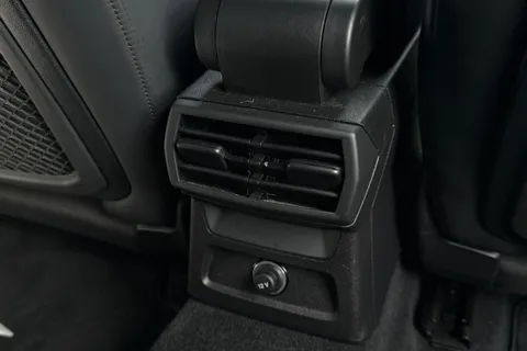 38 of 66 for Audi RS 3 RS 3 Sportback Carbon Black 400 PS S tronic