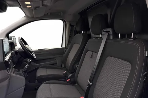 BJ25ZSG Volkswagen Transporter 2.0 TDI 110 Commerce Plus Van Thumbnail #10