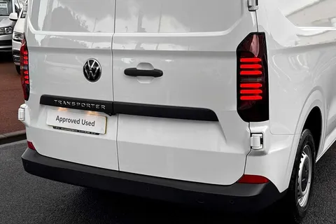 BJ25ZSG Volkswagen Transporter 2.0 TDI 110 Commerce Plus Van Thumbnail #34