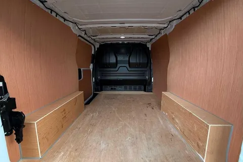 BJ25ZSG Volkswagen Transporter 2.0 TDI 110 Commerce Plus Van Thumbnail #39