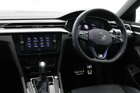 KP23ZYE Volkswagen Arteon 2.0 TSI R 5dr 4MOTION DSG **HEADS UP DISPLAY + ASSISTANCE PACK PLUS** Thumbnail #2