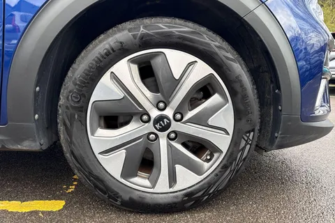 22 of 49 for KIA E-NIRO 150kW 4+ 64kWh 5dr Auto