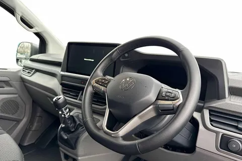 DG75CLJ Volkswagen Transporter 2.0 TDI 110 Commerce Pro Van Thumbnail #6