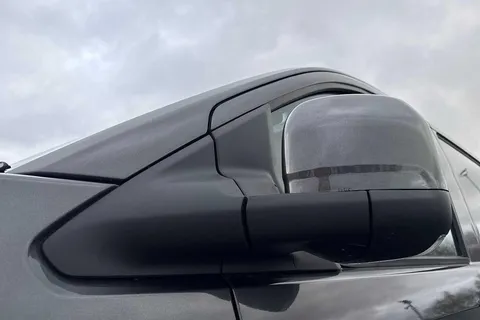 DG75CLJ Volkswagen Transporter 2.0 TDI 110 Commerce Pro Van Thumbnail #26